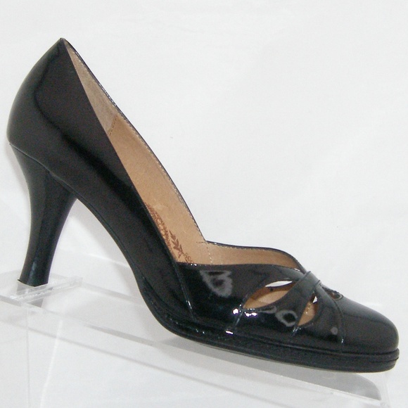sofft patent leather heels